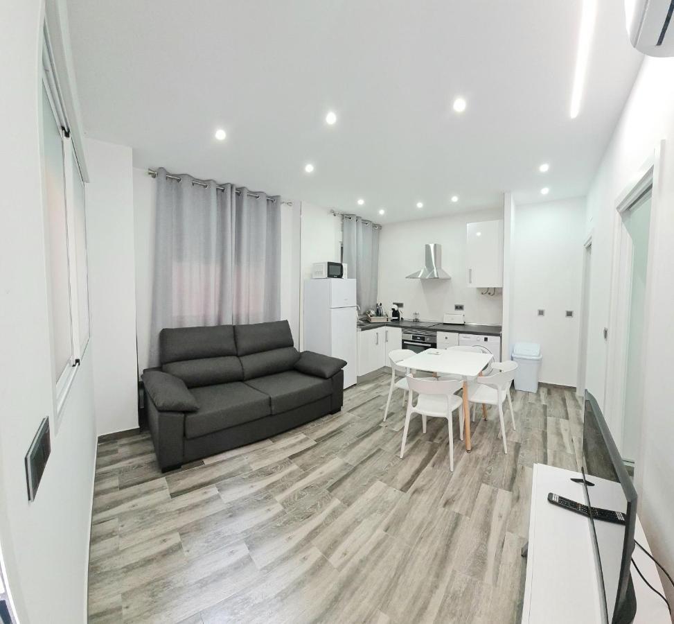 Apartamentos Desamparados 木尔西亚 外观 照片