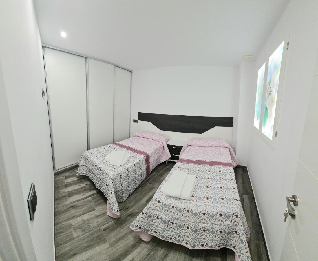 Apartamentos Desamparados 木尔西亚 外观 照片